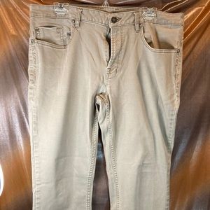 Buffalo by David Bitton Kahki jeans. SAM-X 36‎ x 30. Box T